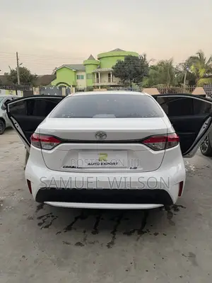 Toyota Corolla L 2022 White