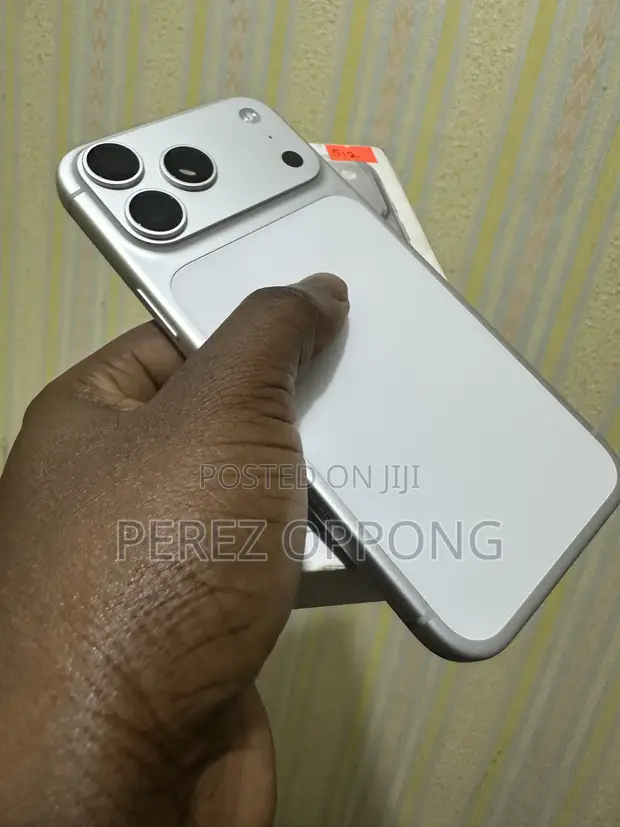 Apple iPhone 17 Pro Max 512GB Silver - 1