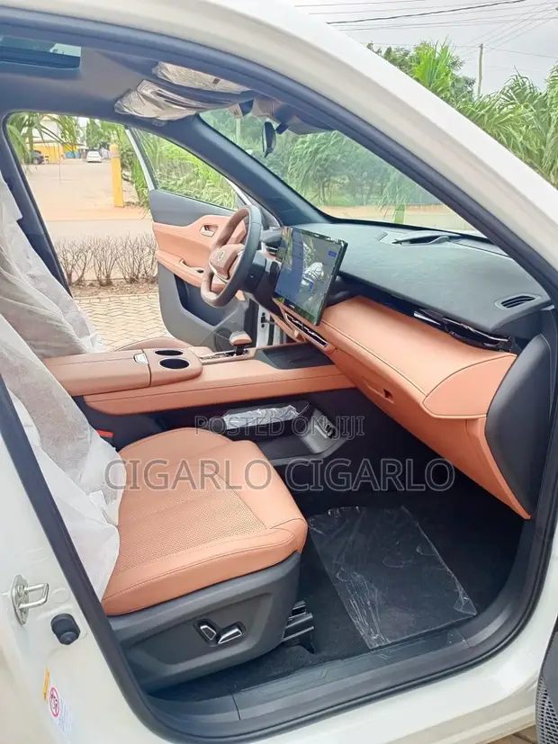New Changan UNI-Z 1.5T Premium 2026 White - 1