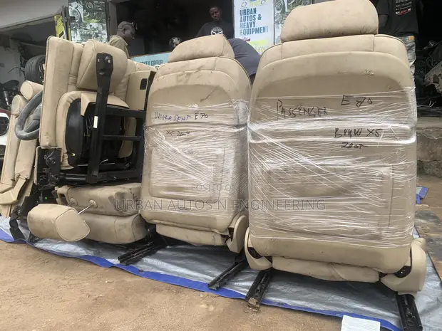 BMW X5 E70 2007 Complete Seat Set - 1
