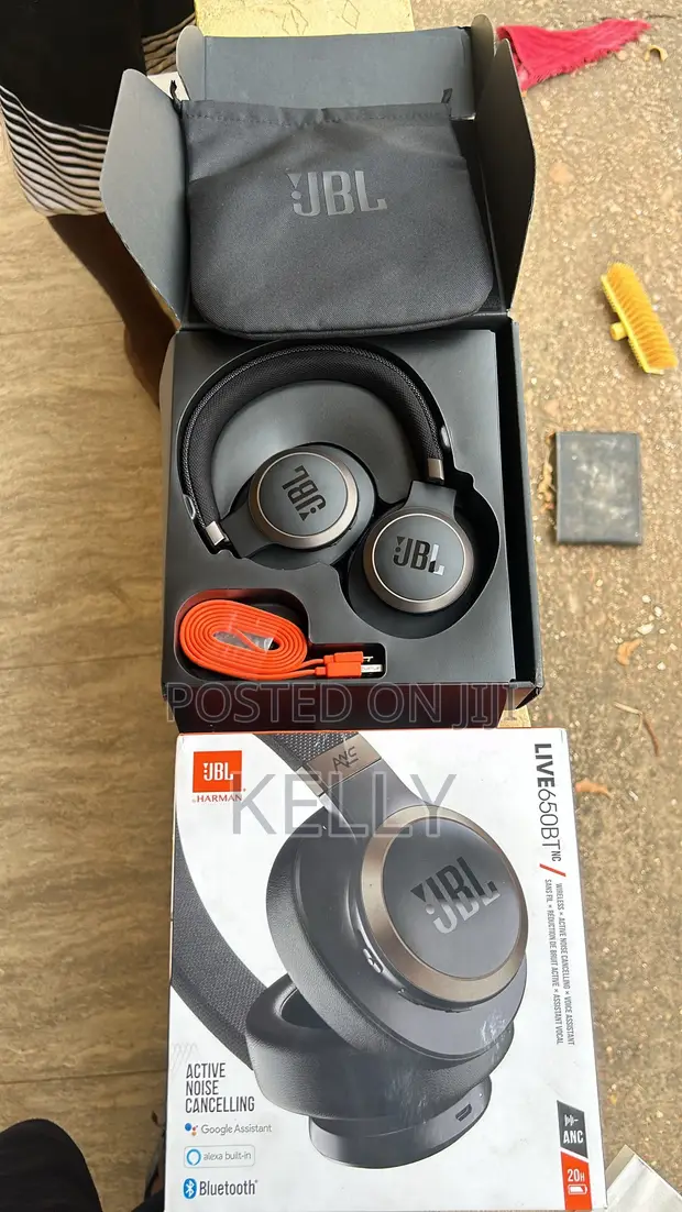 JBL Live 650BTNC Wireless Headphones - 1