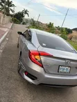 Honda Civic 2016 Silver - 2