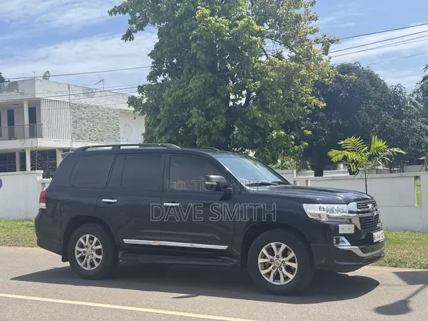 Toyota Land Cruiser 4.5 V8 GXR 2021 Black - 1
