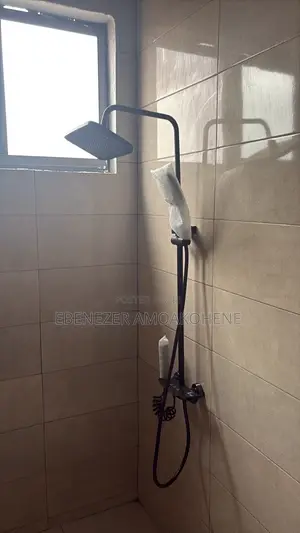3 Bedroom Apartment for Rent in 7 Brother Apartments, Overhead