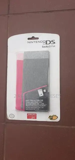 Mad Catz Nintendo 3DS/DS/DS Lite Sockz Protective Sleeves (2-Pack)