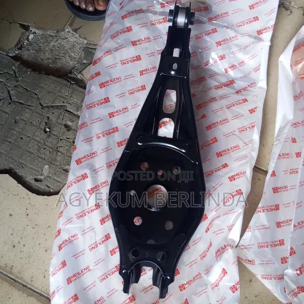 Honda Civic Back Lower Arm (2016-2026) - 1