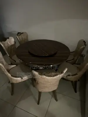 4walls Circular Dining Table (6 Seater)