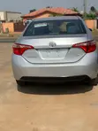 Toyota Corolla 2018 Silver - 2