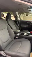 Toyota RAV4 XLE 2021 Gray - 2
