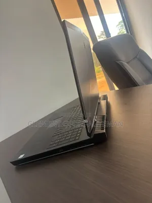 Alienware M17 R4 Laptop - 16GB RAM, Intel Core i7, 1TB HDD