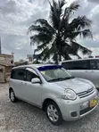 Toyota Sienta 2013 Silver - 4