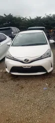 Toyota Vitz 2016 White - 3