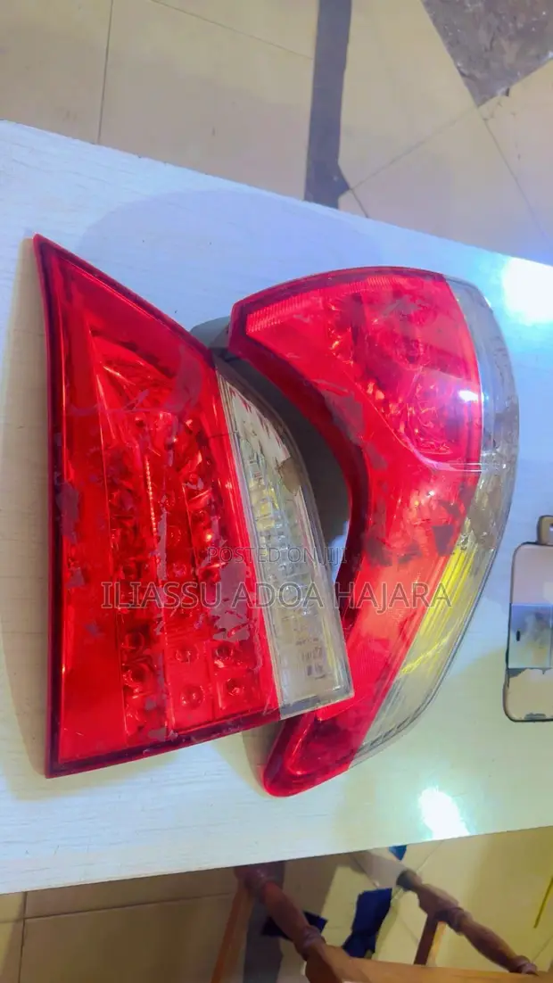 2011-2017 Toyota Sienna Driver Side Taillight - 1