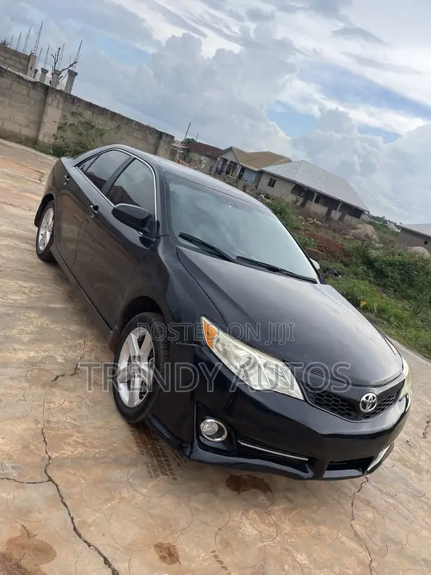 Toyota Camry 2014 Black - 1