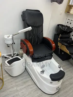 Brand New Pedicure and Massage Chair