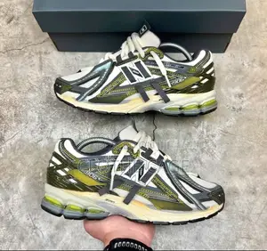 New Balance 1906A Sneakers