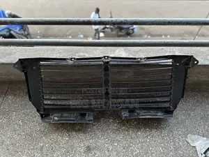 Ford F-150 Grille with Motor (2015-2017)