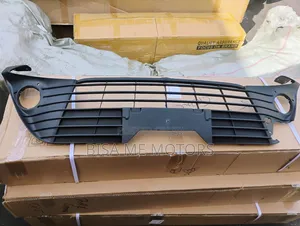 Toyota Vitz Bumper Grille (2015-2017)