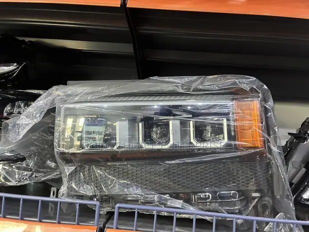 Headlight for Land Cruiser Prado (2022-2025) with Charger - 1