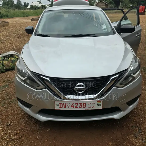 Nissan Sentra 2016 Silver - 1