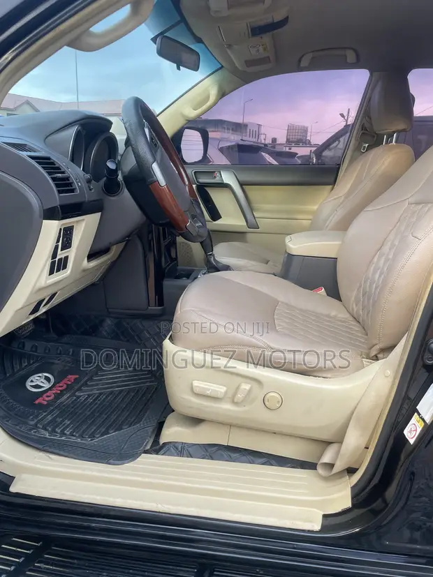Toyota Land Cruiser Prado 2013 Black - 1