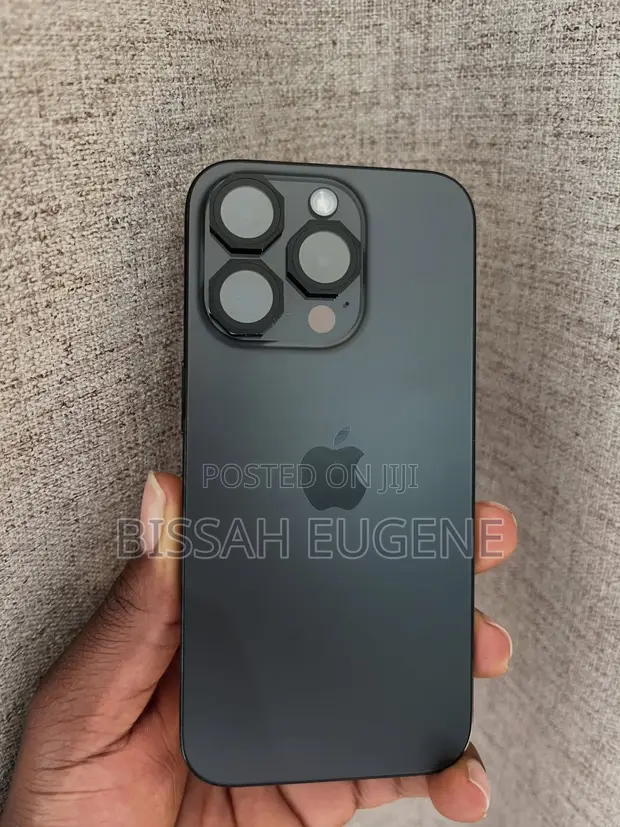Apple iPhone 15 Pro 128GB Black - 1