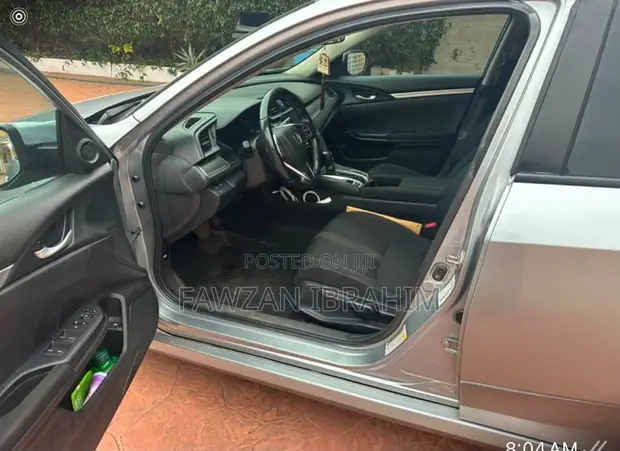 Honda Civic 2019 Gray - 1