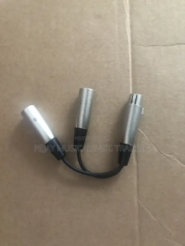 USA XLR Y-Splitter Cable - 1