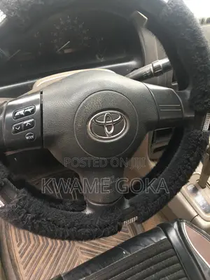Toyota Corolla 2002 White