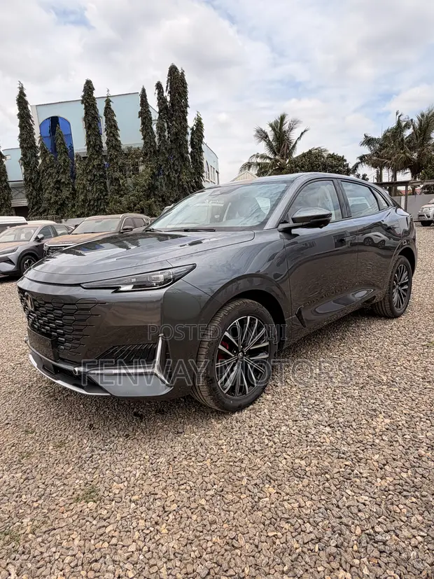 New Changan UNI-K 2.0 Petrol AWD 2025 Black - 1