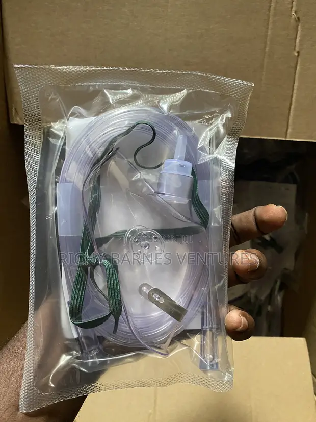 Brand New Oxygen Mask - 1