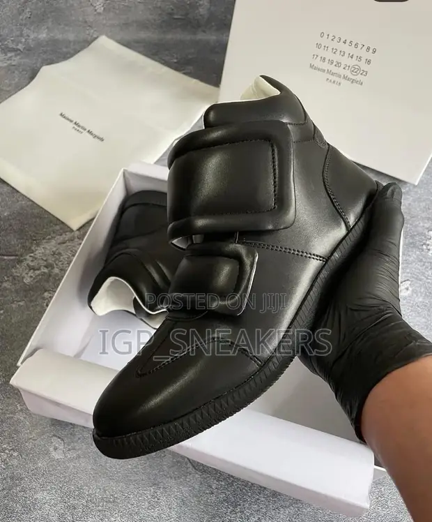 Maison Margiela Clinic High-Top Sneakers - 1