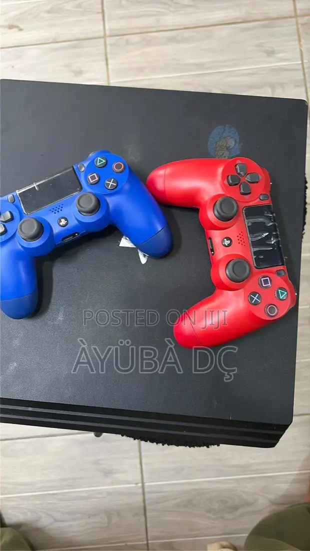 PlayStation 4 Pro 1TB Jailbroken - 1