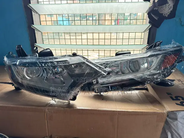 Mitsubishi Outlander 2017-2021 Headlight - 1