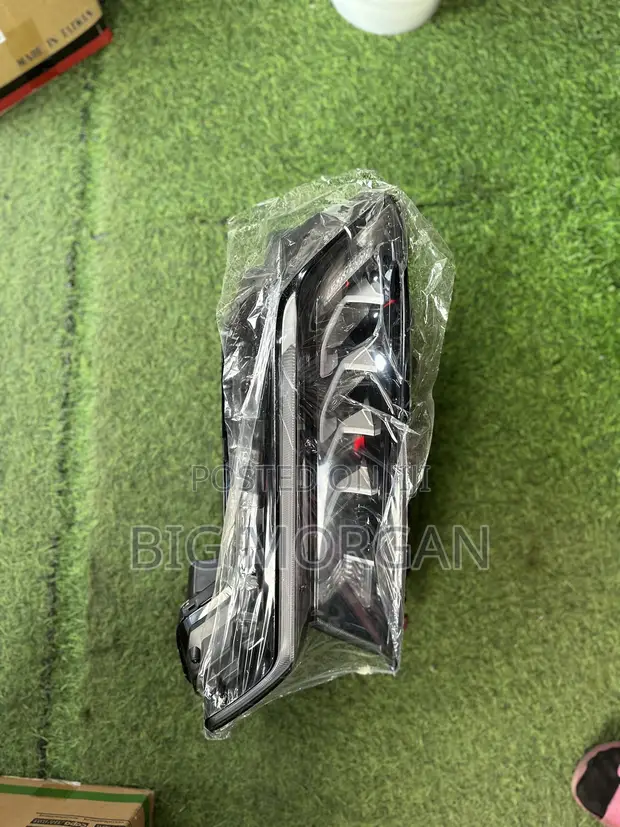 Kia Sorento 2022-2026 LED Headlight - 1