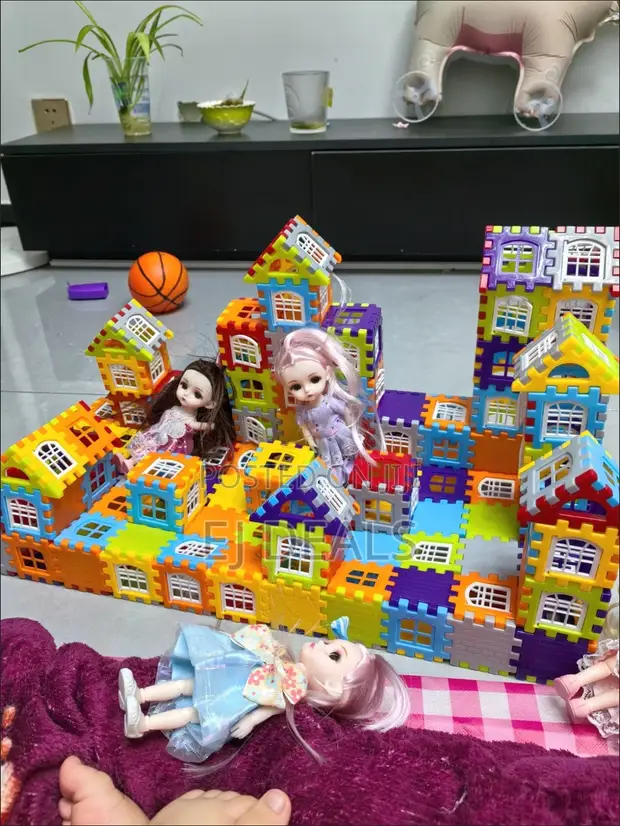 Building Blocks 210 Pieces with Storage Box - 1