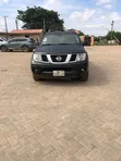 Nissan Navara 2013 Black - 1