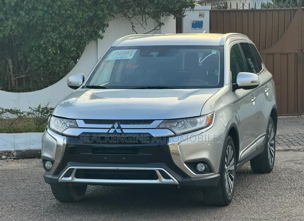 2020 Mitsubishi Outlander SEL S-AWC Silver - 1