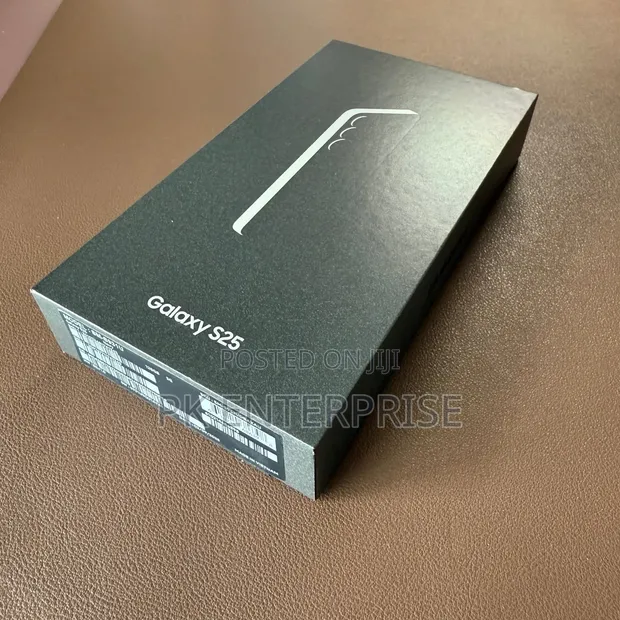 New Samsung Galaxy S25 256GB Black - 1