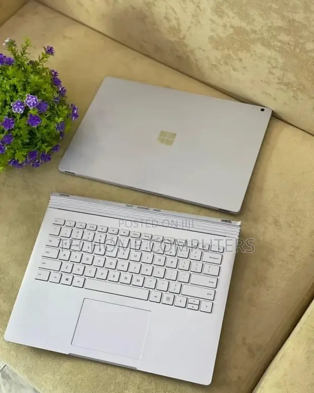 Microsoft Surface Book Laptop - Intel Core i7, 16GB RAM, 512GB SSD - 1