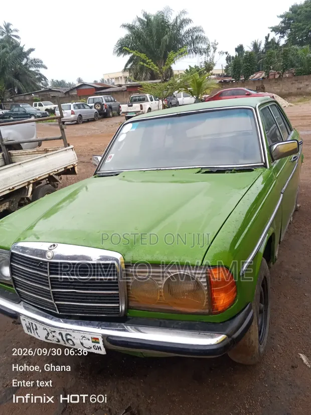 Mercedes Benz Classic 250 Sports Edition - 1