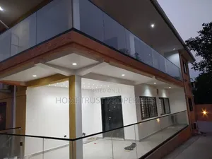 6-Bedroom Duplex for Rent in Asylum Down, Accra