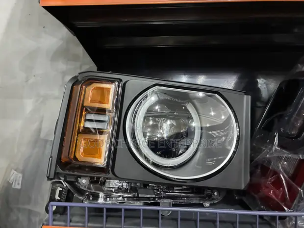 Land Cruiser LC250 Headlight (2022-2025) with Charger - 1