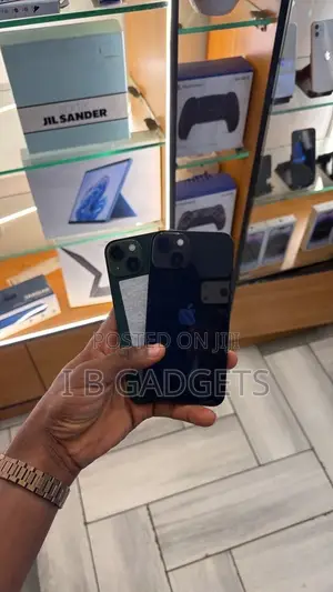 Apple iPhone 13 256GB Black