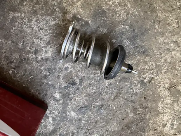 Honda CR-V 2016 Thermostat - 1