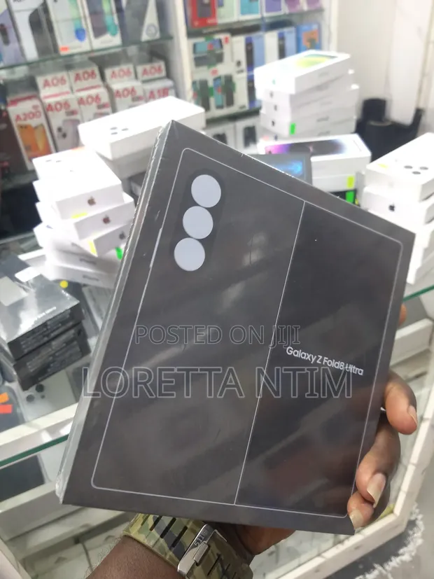 New Samsung Galaxy Z Fold8 Ultra 256GB Gray - 1