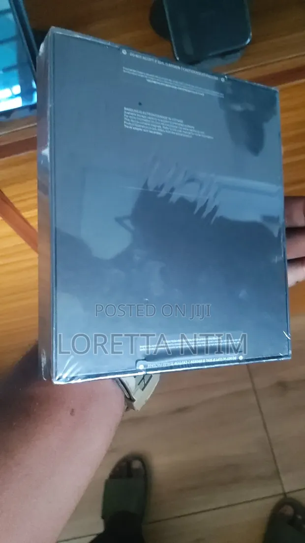 New Samsung Galaxy Z Fold6 256GB Blue - 1
