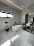 4 Bedroom House with Boys Quarters & Pool in East Legon - 3
