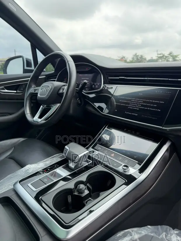 Audi Q7 2023 Black - 1