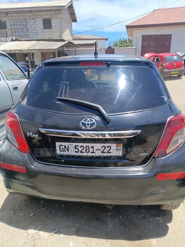 Toyota Vitz 2012 Black - 1